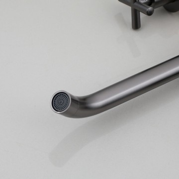 Uitloop moderne gun metal inbouw kraan