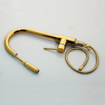 Uittrekbare gouden kraan