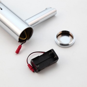 Voeding chroom sensorkraan scuro