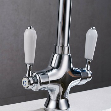 Warm en koud water keukenkraan