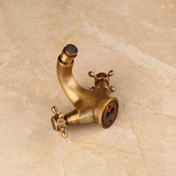 Wastafel kraan mengkraan brons