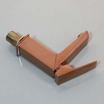 Wastafelkraan rose gouden uitvoering