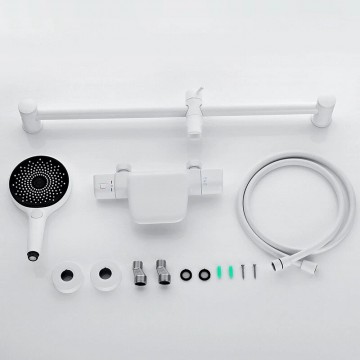 Witte thermostatische badkraan met glijstang 7