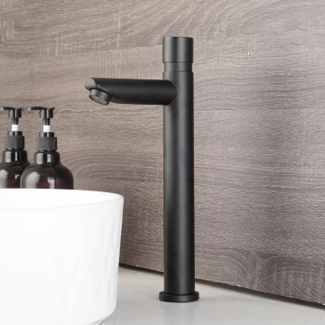 Zelfsluitende sensomatica wastafelkraan