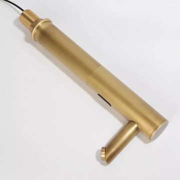 Zij aanzicht scuro sensomatica sensorkraan bronskleurig