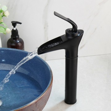 Zwarte fraaie waterval mengkraan voor badkamer