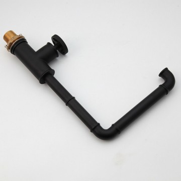 Zwarte hoge kraan met een hendel als bediening