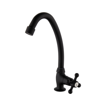 Zwarte koud water kraan