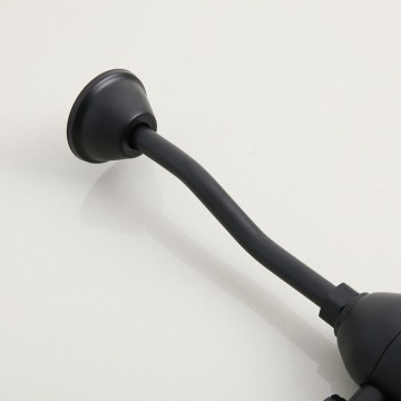 Zwarte sensorkraan voor urinoir