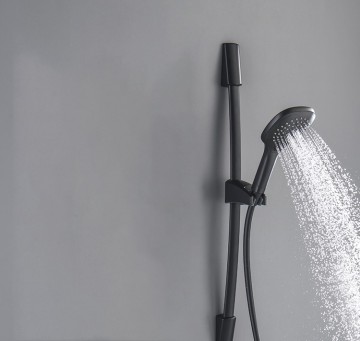 Zwarte thermostatische badkraan met glijstang 8