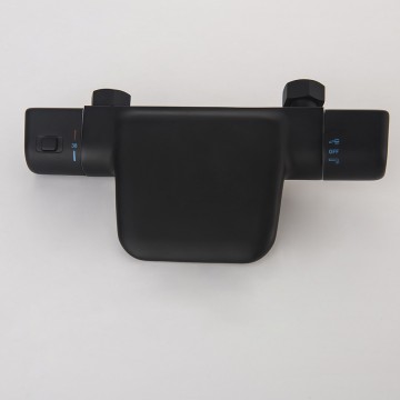 Zwarte thermostatische watervalbadkraan 13