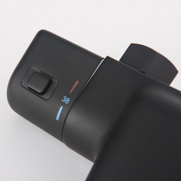 Zwarte thermostatische watervalbadkraan 8